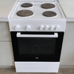 BEKO Conventioneel Elektrisch Fornuis FSS66000 Afgeprijsd van €259,- naar €199,-