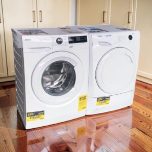 Voordeelset ZANUSSI Wasmachine A+++ 8kg 1600toeren + Condensdroger 8kg €528,-