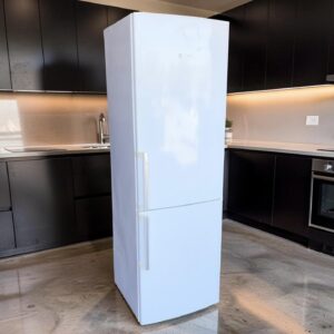 Koelvriescombinatie BOSCH A++ KGN36X03 Outlet €99,-