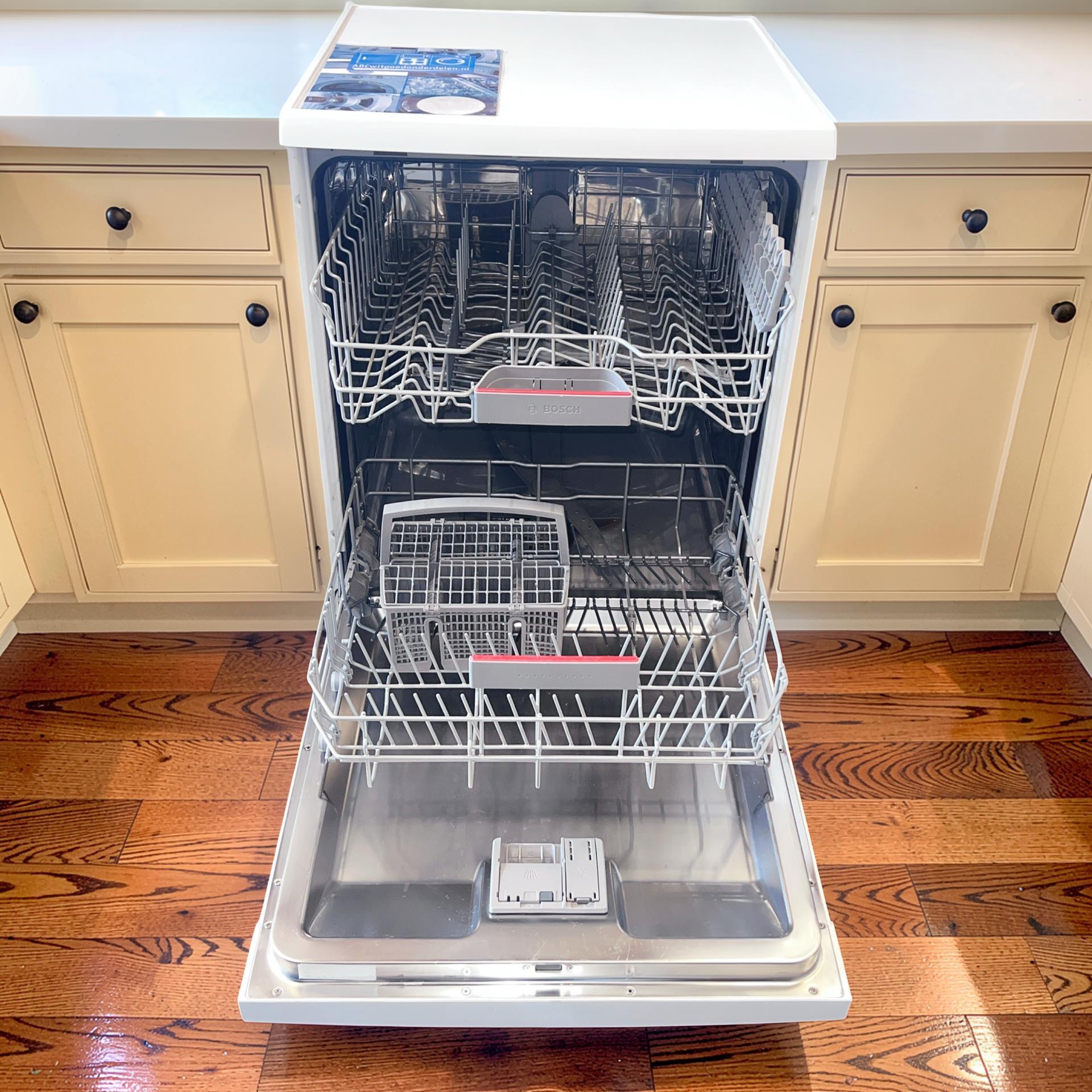 Vaatwasser BOSCH SilentPowerDrive 12-Couverts SMS25GW02E €229,- - Image 3