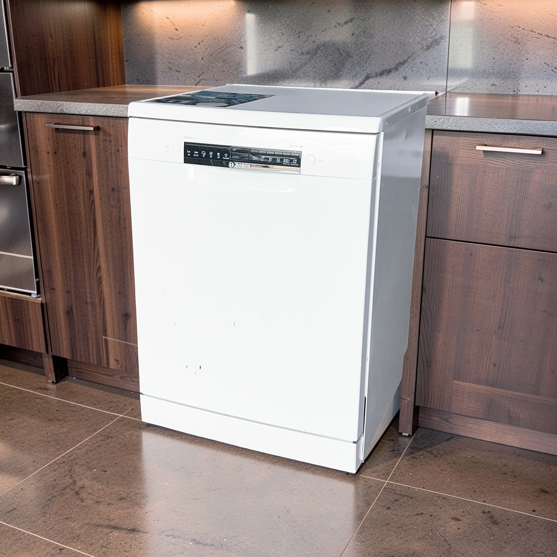 Vaatwasser BOSCH SilencePlus 13-Couverts SMS4HAW48E Outlet €199,- - Image 2