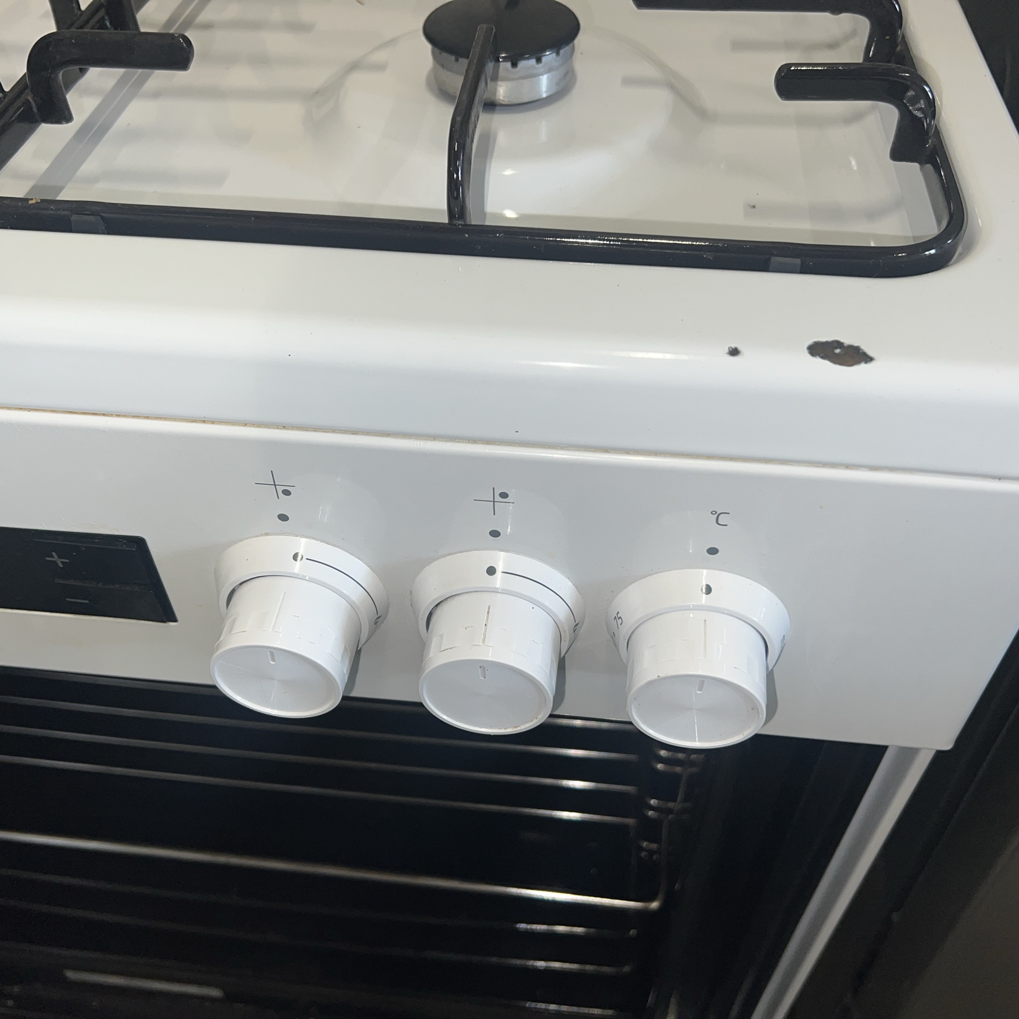 Gasfornuis BEKO met Heteluchtoven FSM62320DWS Outlet €229,- - Image 4