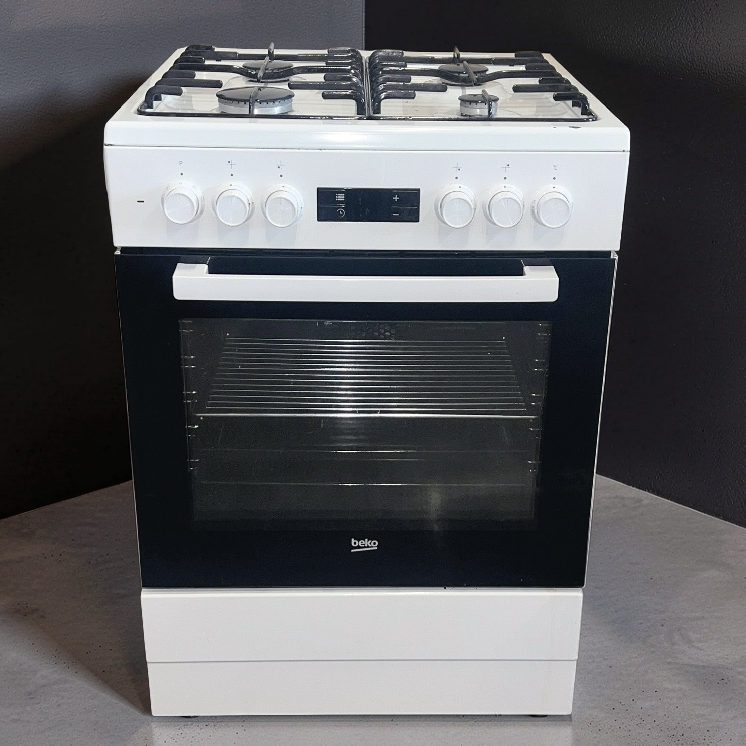 Gasfornuis BEKO met Heteluchtoven FSM62320DWS Outlet €229,- - Image 2