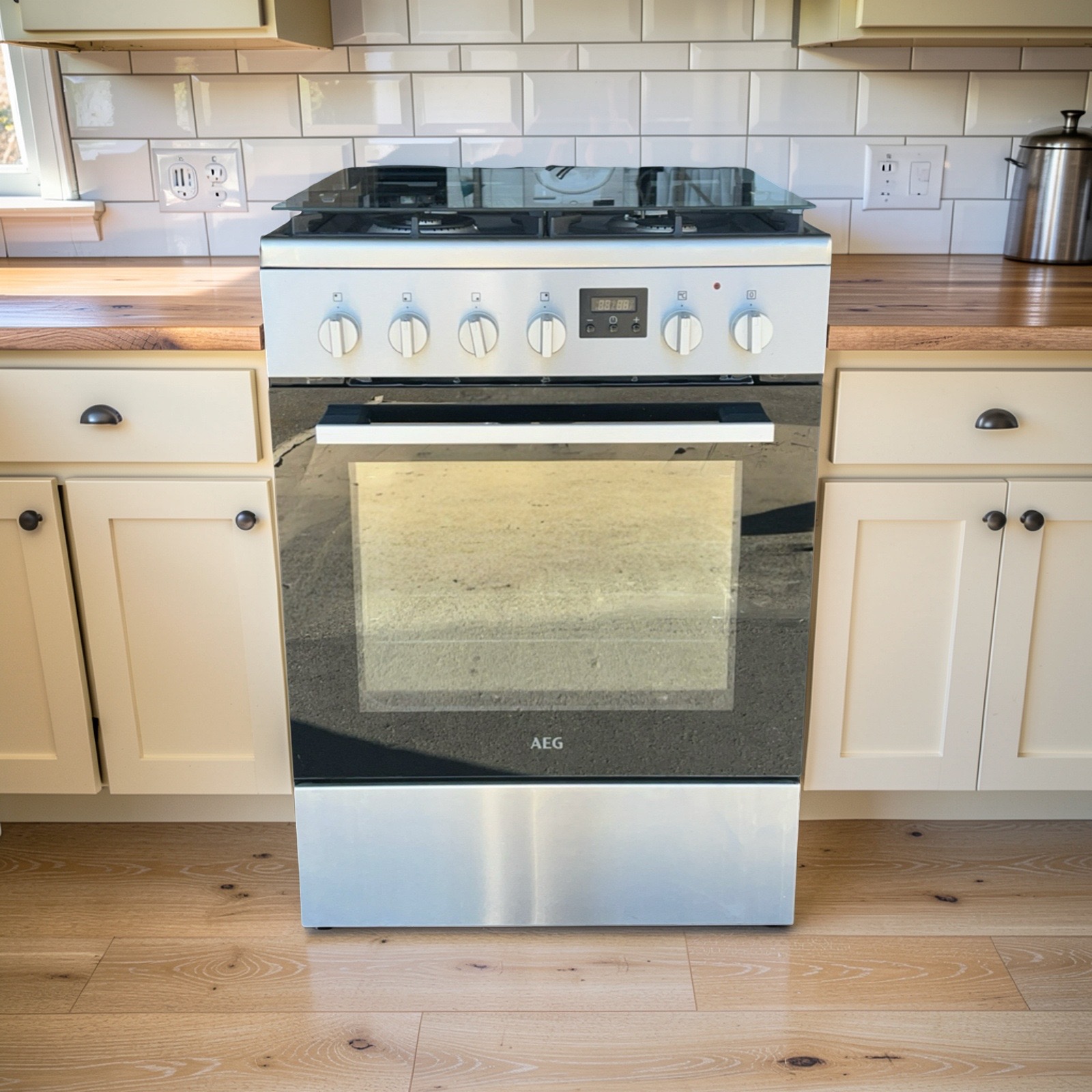 Gasfornuis AEG RVS-BLACK met Heteluchtoven CKB64412BM €299,- - Image 4