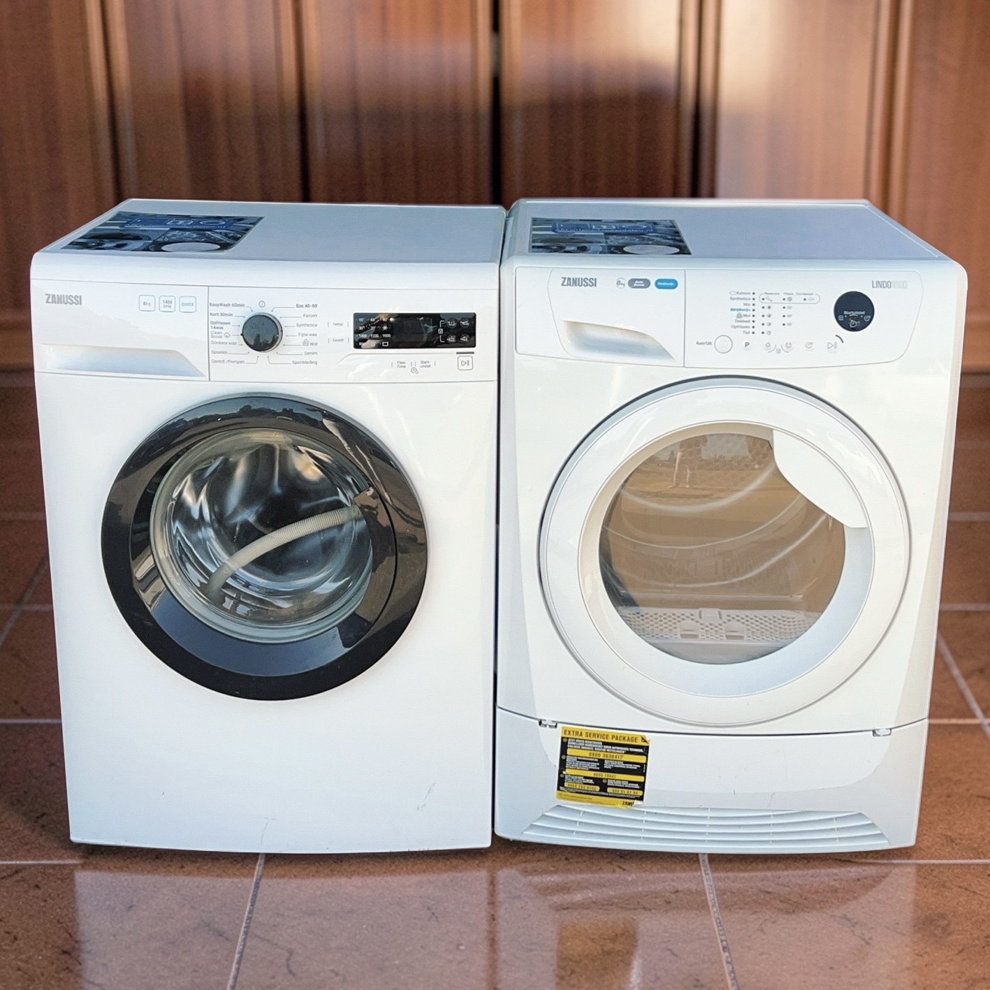 Voordeelset 8kg ZANUSSI Wasmachine ZWFPISA + Warmtepompdroger A+ €478,- - Image 2