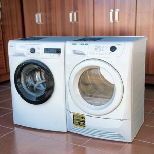 Voordeelset 8kg ZANUSSI Wasmachine ZWFPISA + Warmtepompdroger A+ €478,-